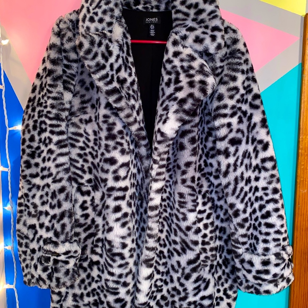 Jones New York faux fur coat